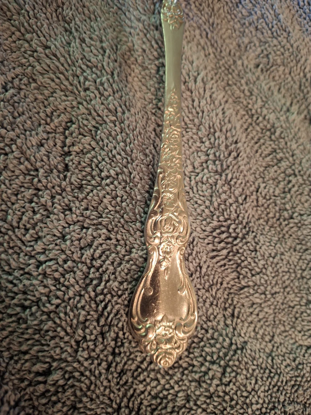 Ornate Decorative Serving Spoon in Silver La France Pattern